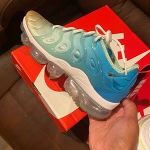 Vapormax Plus